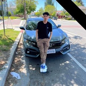 Meet your Posher, Ernesto